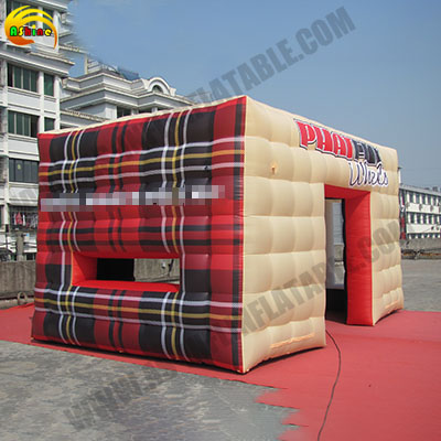 Strong square inflatable tent for promotion Publicity