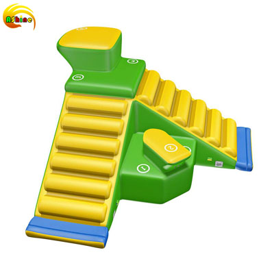 Strong water obstacle inflatable connection platform for promotion Publicity Water barrier products, water connection platforms, water sports inflatable products
