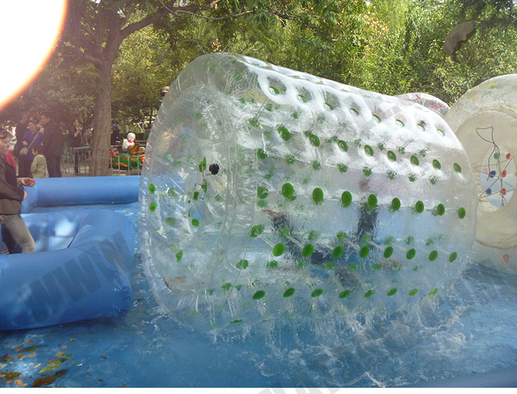 Inflatable roller detailed description 4 Detailed description 4